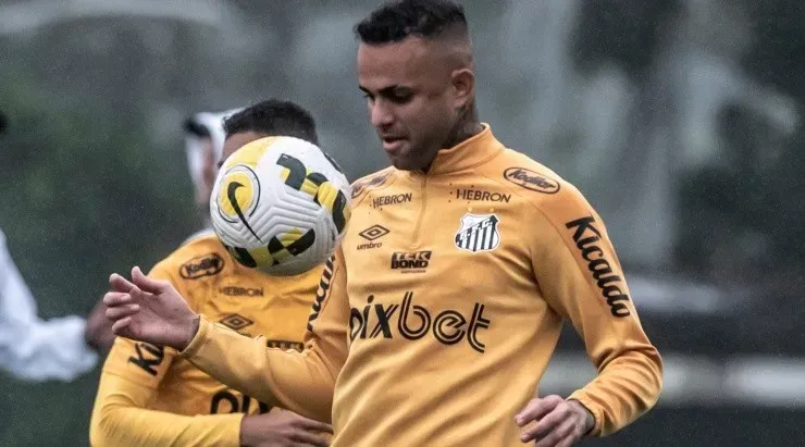 Foto: Ivan Storti/Santos FC/Divulgação - O meia-atacante não entra em campo desde fevereiro