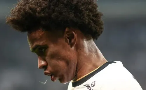 Foto: Marcello Zambrana/AGIF – Willian deve deixar o Corinthians, que está em crise às vésperas de dérbi pelo Brasileiro