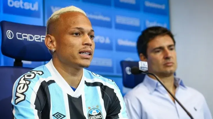 Roger Machado vetou a saída de Janderson para o Goiás. Foto: Lucas Uebel/ Grêmio