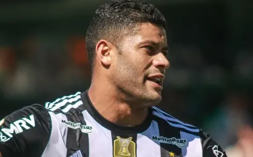 Gabriel Machado/AGIF/ Hulk em campo contra o Coritiba.