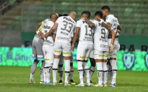 Foto: Twitter Santos/ Equipe do Santos antes do deulo contra o América-MG.