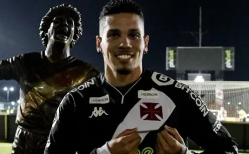 Paulinho foi revelado no Vasco (Foto: Thiago Ribeiro/AGIF)