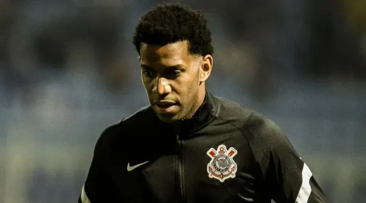 Foto: R.Pierre/AGIF - Gil parece ter perdido espaço com VP no Corinthians.
