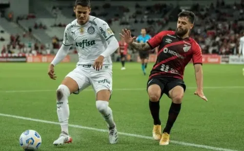 Foto: Robson Mafra/AGIF – Lucas Freitas pode deixar o Palmeiras