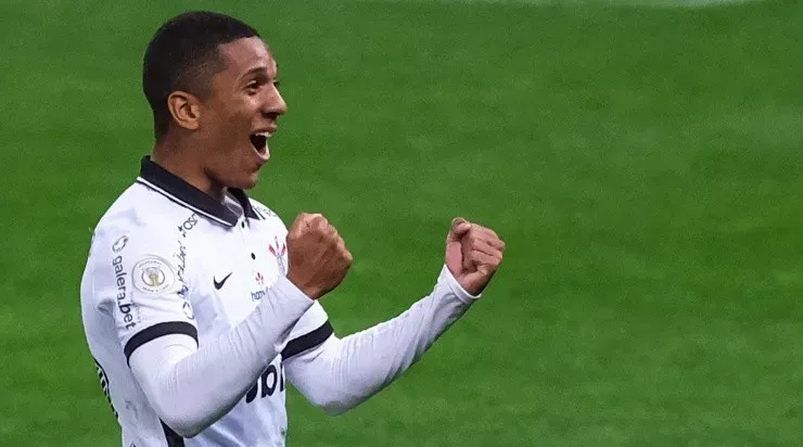 Foto: Marcello Zambrana/AGIF - Davó não se firmou no Corinthians.