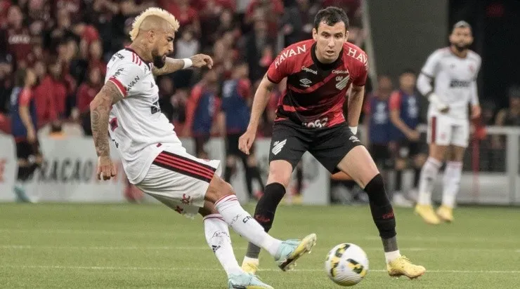 Foto: Robson Mafra/AGIF - Vidal foi muito elogiado.