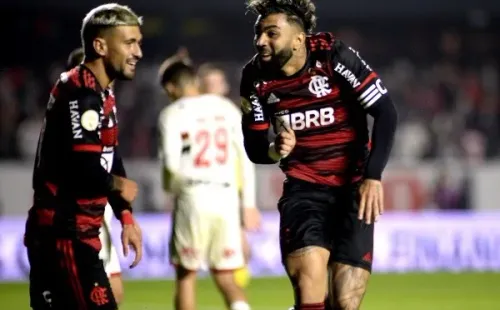 Foto: Alan Morici/AGIF – Gabigol e Arrascaeta continuam como mais valiosos do Flamengo, segundo “Transfermarkt”