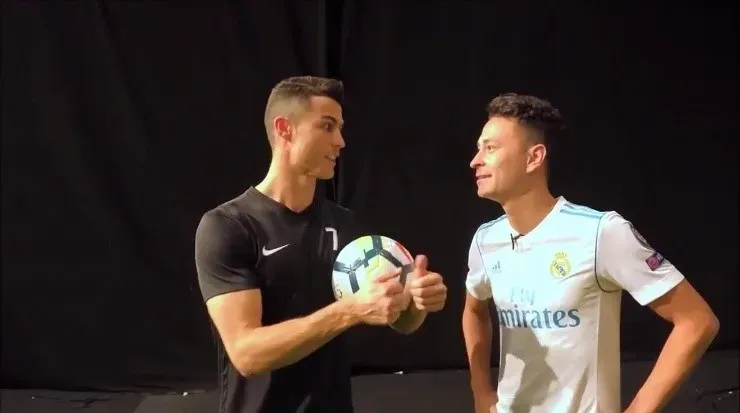 Fred e Cristiano Ronaldo batendo papo durante uma gravação para o canal do Desimpedidos. Foto: Reprodução desimpedidos