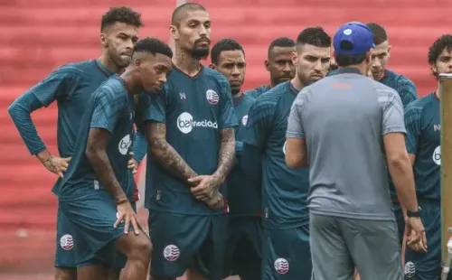 Foto: Tiago Caldas/CNC/ Dado Cavalcanti já tem a primeira baixa no elenco do Náutico.