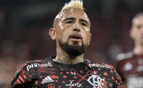 Foto: Robson Mafra/AGIF – Vidal deve ser titular no clássico contra o Botafogo pelo Campeonato Brasileiro