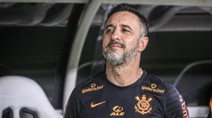 Foto: Lucas Emanuel/AGIF - Vítor foi elogiado por Rui Quinta.