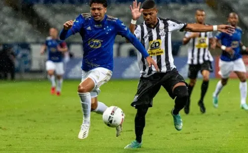 Foto: Alessandra Torres/AGIF – Machado é titular incontestável no Cruzeiro de Paulo Pezzolano na Série B