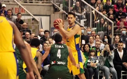 Brasil durante o jogo contra o México. Reprodução/Twitter oficial da CBB