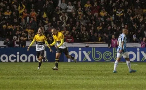 Agif/Lucas Sabino – O Grêmio perdeu para o Criciúma na Série B