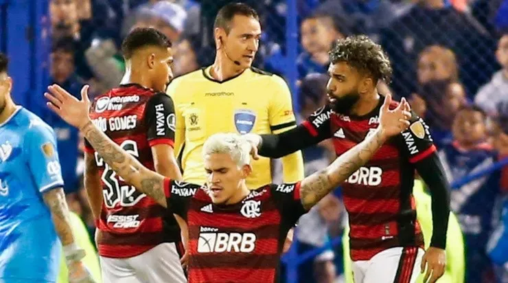 Foto: Fotobairesarg/AGIF - Gabigol deu duas assistências no jogo.