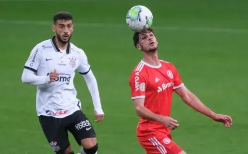 Johnny em ação contra o Corinthians em 2020 (Foto: Marcello Zambrana/AGIF)