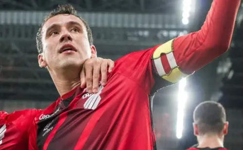 Agif/Robson Mafra – Pablo foi o autor do gol da vitória do Furacão