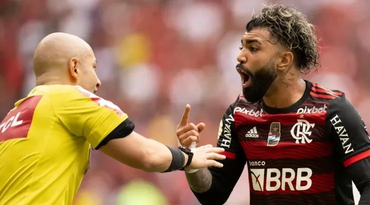 Foto: Jorge Rodrigues/AGIF - Gabigol foi expulso novamente.