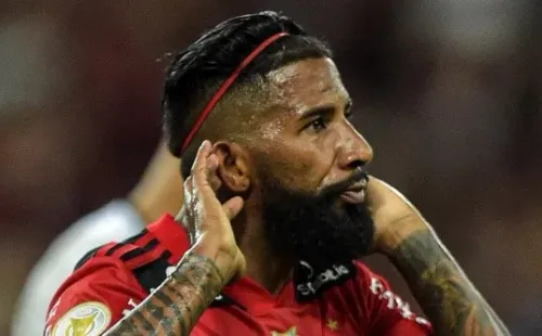 Internacional, Botafogo, Atlético-MG e Grêmio querem Rodinei para 2023 (Foto: Thiago Ribeiro/AGIF)