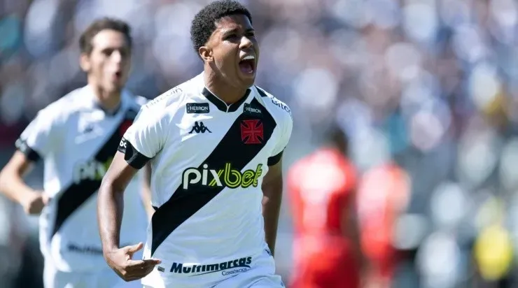 Foto: Jorge Rodrigues/AGIF - O jovem é um dos destaques do Vasco em 2022