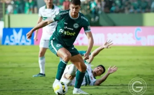 Foto: Assessoria Goiás – Pedro Rual se isolou como artilheiro do Campeonato Brasileiro com 14 gols