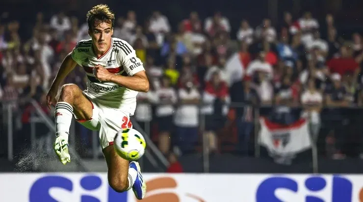 Foto: Marcello Zambrana/AGIF - Igor Gomes vem sendo constantemente vaiado.