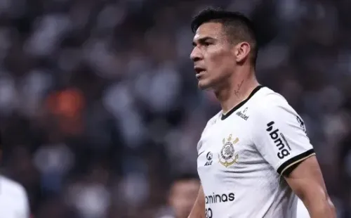 Balbuena foi convocado pela Seleção Paraguaia (Foto: Ettore Chiereguini/AGIF)