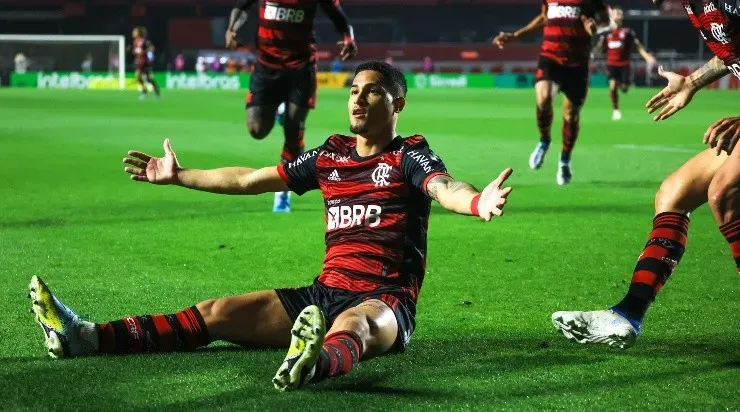 Foto: Marcello Zambrana/AGIF - João Gomes é cria do Ninho do Urubu.