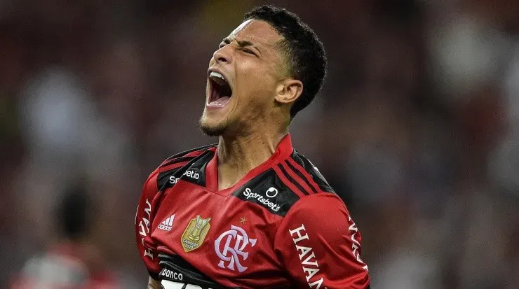 Foto: Thiago Ribeiro/AGIF - João Gomes disse que jogaria no Liverpool.