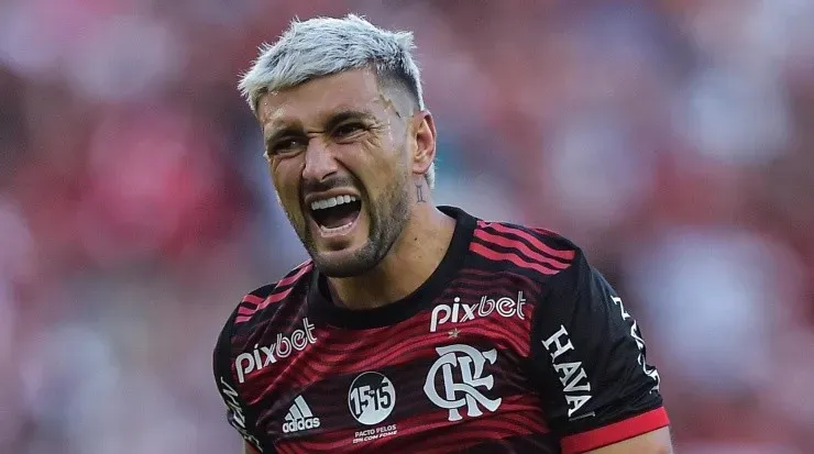 Foto: Thiago Ribeiro/AGIF - Arrascaeta não estaria 100% fisicamente.