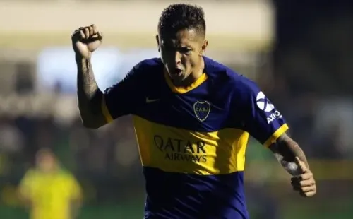 BUENOS AIRES, ARGENTINA - OCTOBER 06: Agustin Almendra of Boca Juniors celebrates after scoring during a match between Defensa y Justicia and Boca Juniors as part of Superliga Argentina 2019/20 at Norberto Tomaghello Stadium on October 6, 2019 in Florencio Varela, Argentina. (Photo by Daniel Jayo/Getty Images)-Not Released (NR)