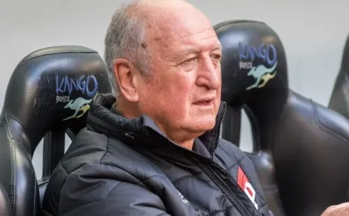 PR - Curitiba - 31/07/2022 - BRASILEIRO A 2022, ATHLETICO PR X SAO PAULO - Luiz Felipe Scolari tecnico do Athletico-PR durante partida contra o Sao Paulo no estadio Arena da Baixada pelo campeonato Brasileiro A 2022. Foto: Robson Mafra/AGIF