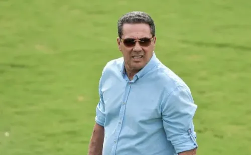 Foto: Thiago Ribeiro/AGIF – Luxemburgo chegou a ter seu nome especulado no Peixe