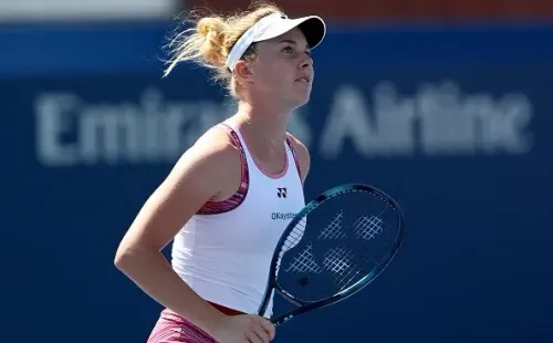 Aos 17 anos, Noskova vive bom ano no circuito. Créditos: Elsa/Getty Images