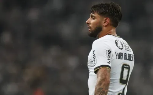 Foto: Marcello Zambrana/AGIF – Yuri foi muito elogiado por Neto