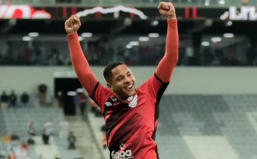 Foto: Robson Mafra/AGIF