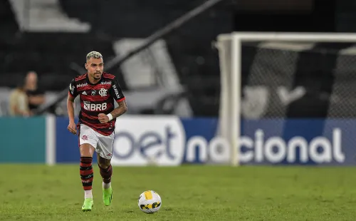 Foto: Thiago Ribeiro/AGIF – Matheuzinho vem tendo espaço em vez de Varela