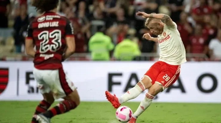 Foto: Jorge Rodrigues/AGIF - O Flamengo quer tirar o atacante do Colorado