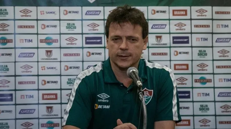 Fernando Diniz apdota cautela para promover a reestreia de Alan no Fluminense. Foto: Mailson Santana/ Fluminense