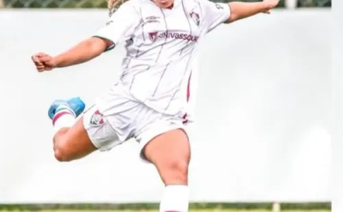 Mirella em ação com a camisa do Flu pelo Carioca Sub-17 – Foto: Dibulgação