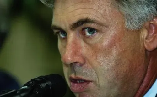 Foto: Bruna Prado / Getty Images - Ancelotti dirigiu Cafu no Milan