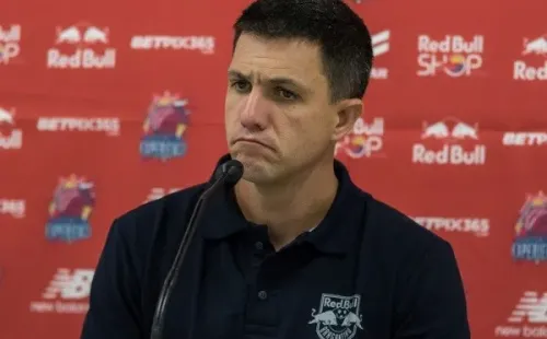 Foto: Robson Mafra/AGIF - Bragantino busca melhora no Brasileirão