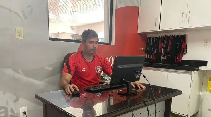 Foto: Pietro Carpi/ECV -Fisiologista Rafael Daltro vira coordenador científico do Vitória