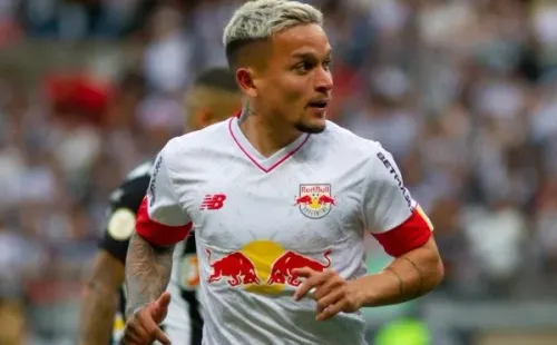 Foto:Fernando Moreno/AGIF – Arthur foi uma das contratações do Red Bull Bragantino