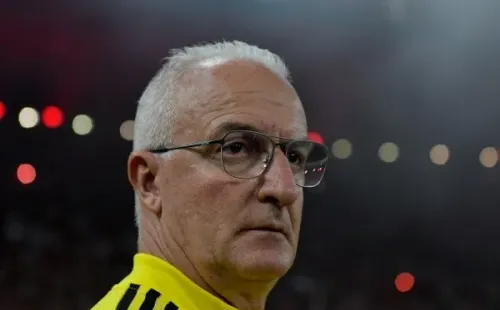 Foto: Thiago Ribeiro/AGIF – Dorival Júnior foi bastante criticado por flamenguistas pela postura passiva no 2º tempo contra Corinthians