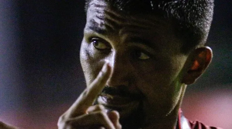 Foto: Rafael Vieira/AGIF - Kieza jogou a Série A pelo Náutico em 2012.