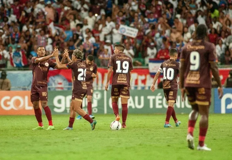 Jhony Pinho/AGIF- Jogadores do Bahia celebrando gol de Davó