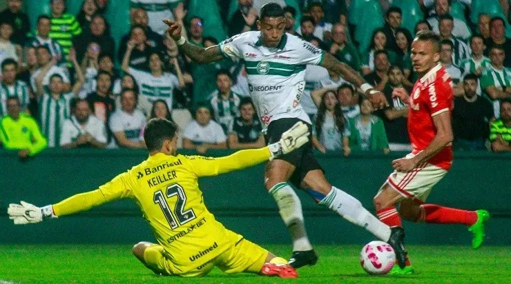 Foto: Gabriel Machado/AGIF - O atacante apontou o principal erro cometido pelo Coxa