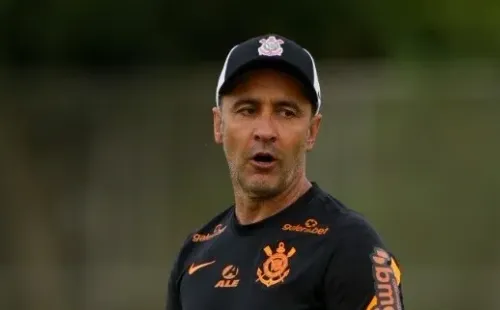 Foto: Rodrigo Coca/Ag. Corinthians – Vítor Pereira tem contrato expirando no Corinthians em dezembro