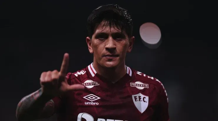 Foto: Ettore Chiereguini/AGIF - Cano marcou os 2 gols na derrota do Corinthians.